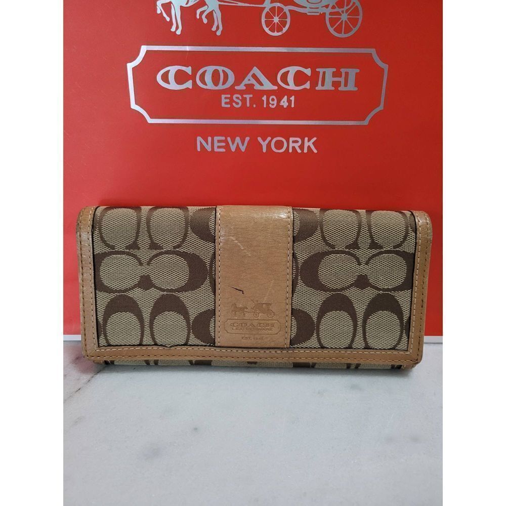 Coach Signature Brown Bifold Wallet. - Picture 2 of 4